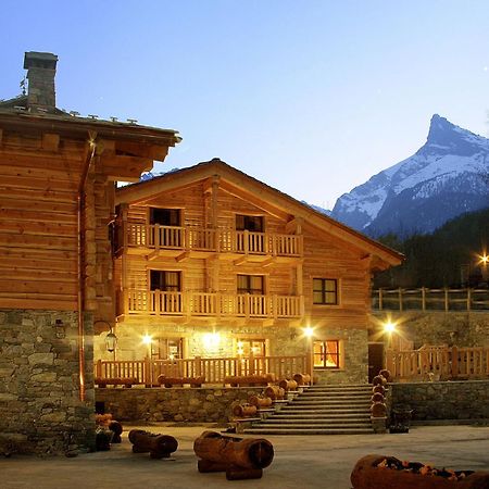 Hotel Silou Retreat Champdepraz Exterior foto